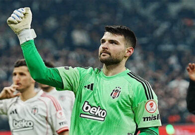 Beşiktaş’ta Ersin Destanoğlu Gelişmesi! Masada Yeni Sözleşme Var Beşiktaş’ta Ersin Destanoğlu Gelişmesi! Masada Yeni Sözleşme Var