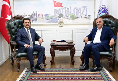 OSMAN DURSUN’DAN BATTALGAZİ BELEDİYESİ’NE ZİYARET OSMAN DURSUN’DAN BATTALGAZİ BELEDİYESİ’NE ZİYARET